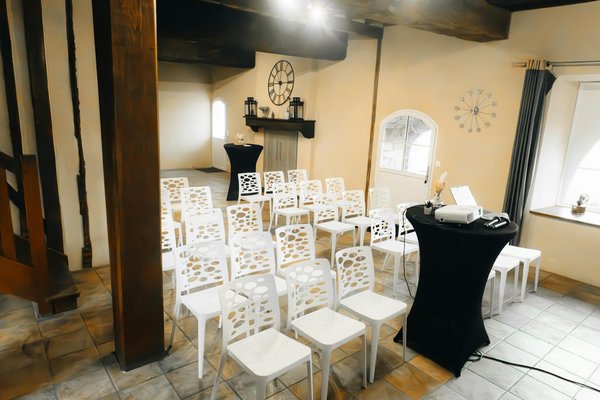 How can startups effectively market their business in the UK?